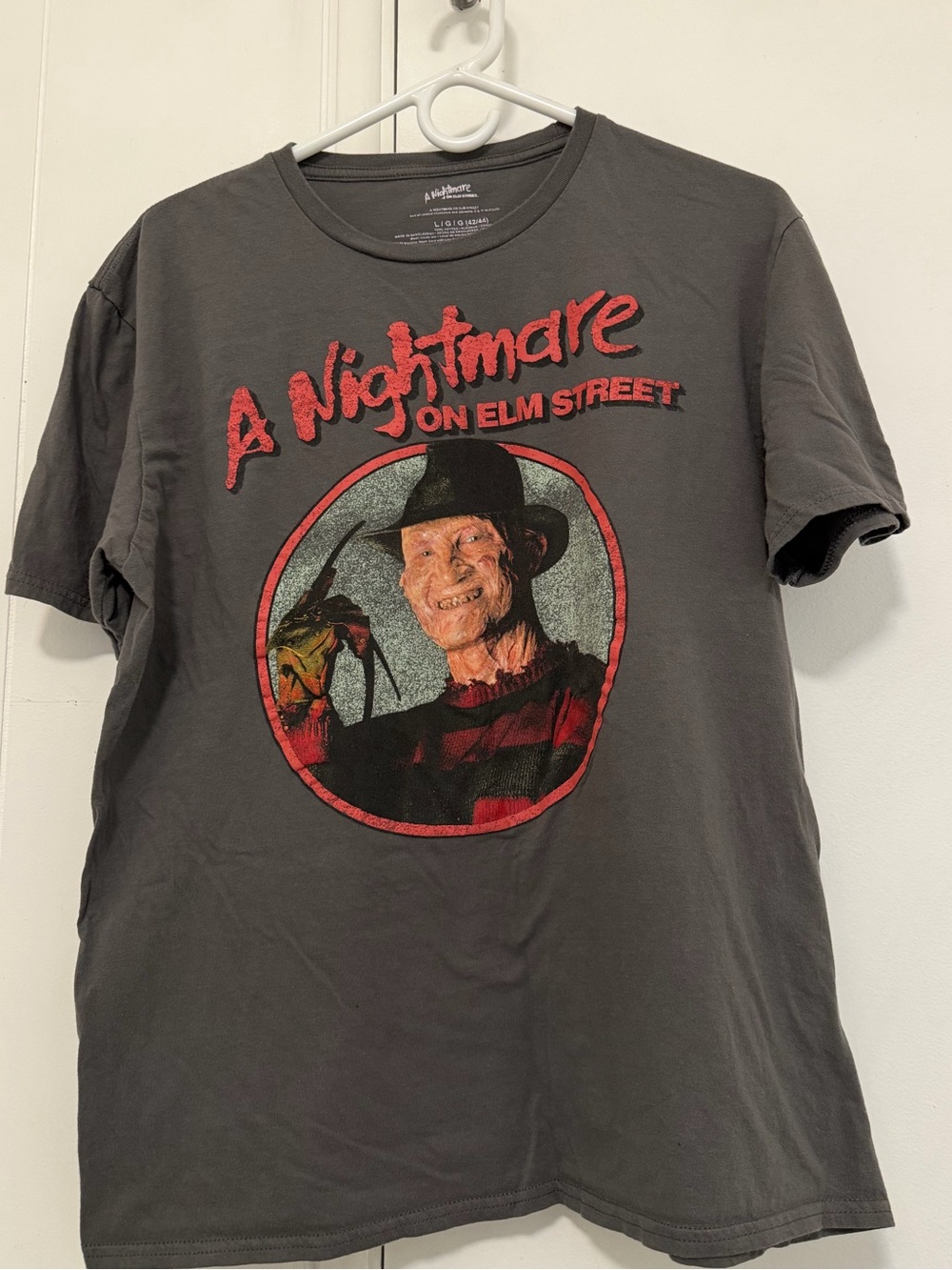A Nightmare on Elm Street Graphic Tee - Gray with Red Print